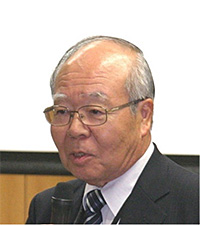 理事長 白井 汪芳(学化12)
